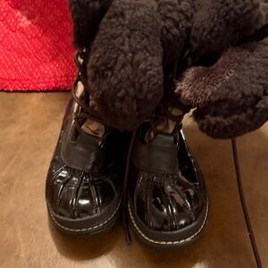 Elegant Black Lace-Up Women's Boots